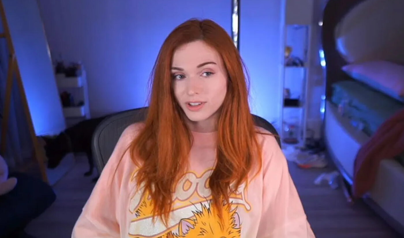 amouranth machine - purgatory x twin porn stars