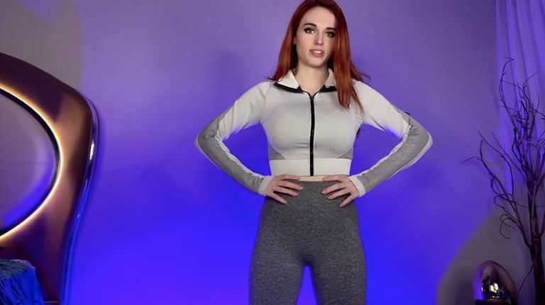 amouranth machine - spidergwen nude steve hammond porn