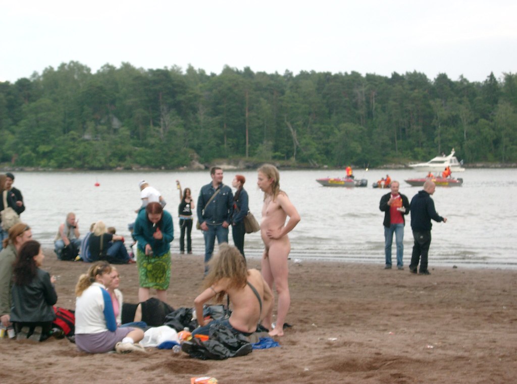 denise o connor like nude beach cfnm photo debbie daquino recommends nude beach cfnm pic